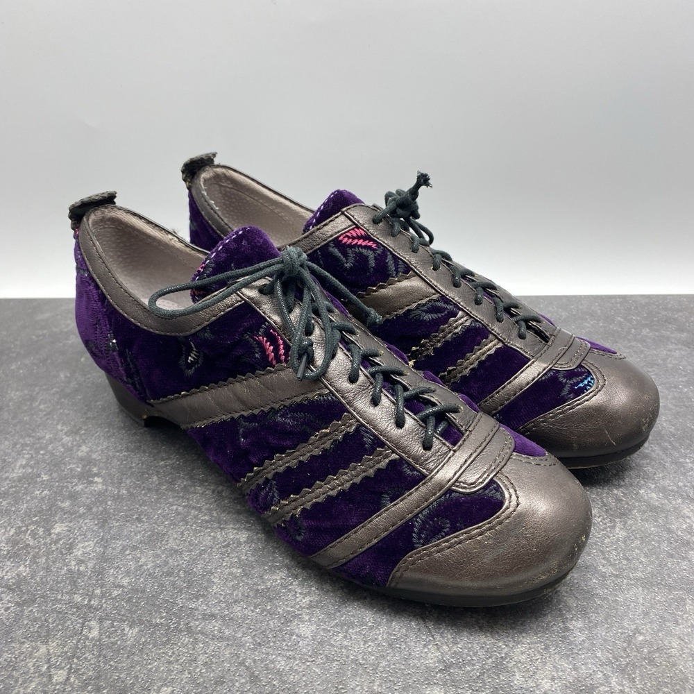 Arnold Churgin Shoes Embroidered Floral Velvet Lace Up Sz 40‎ Whimsygoth Heels